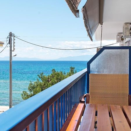 Seafront 2 Bedrooms Apartment Nea Iraklia Exterior foto