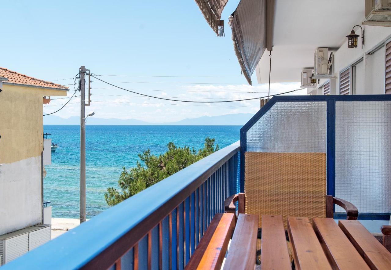 Seafront 2 Bedrooms Apartment Nea Iraklia Exterior foto